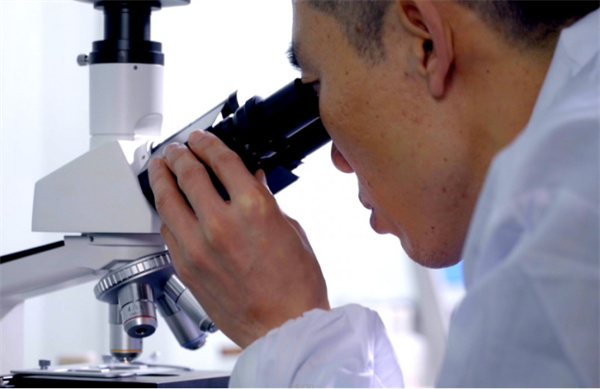 顶尚堂养发馆加盟投资全解析 生物技术开发服务赋能下的费用构成