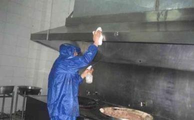 槐荫地毯专业清洗服务及金属清洁垫的选择指南